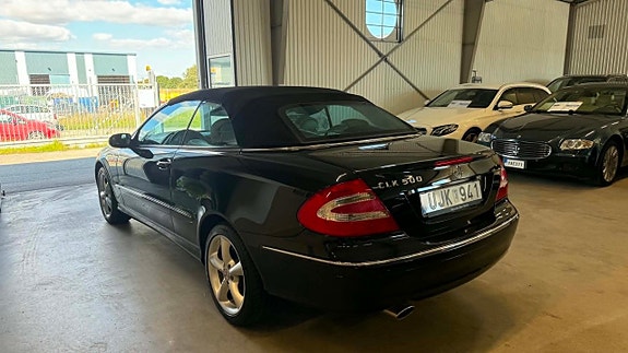 Mercedes-Benz CLK500 13 of 30