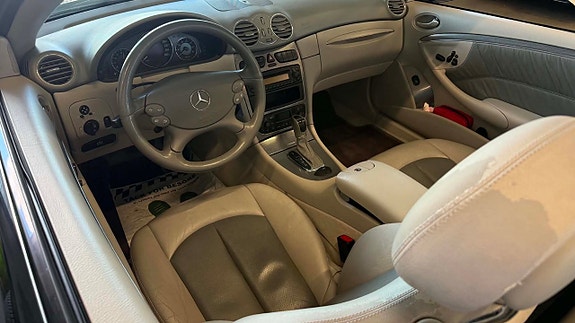 Mercedes-Benz CLK500 29 of 30