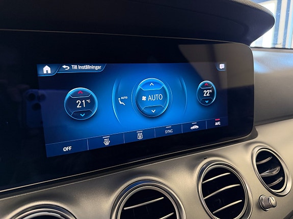 Mercedes-Benz E220 29 of 29