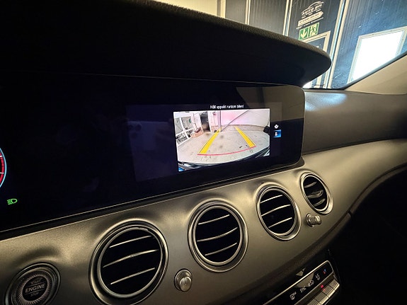 Mercedes-Benz E220 26 of 29
