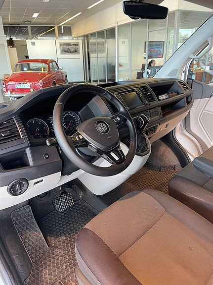 Volkswagen Transporter 7 of 13