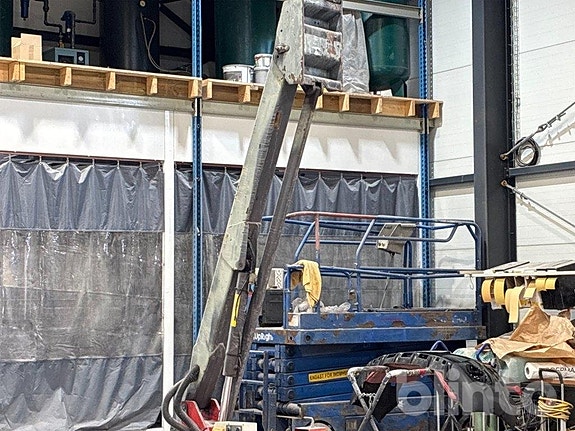 Bomlift med vridbar korg Manitou  D80ER 3 of 6