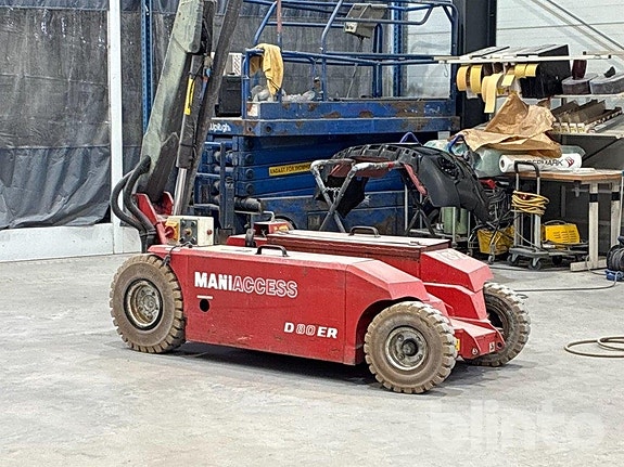 Bomlift med vridbar korg Manitou  D80ER 2 of 6