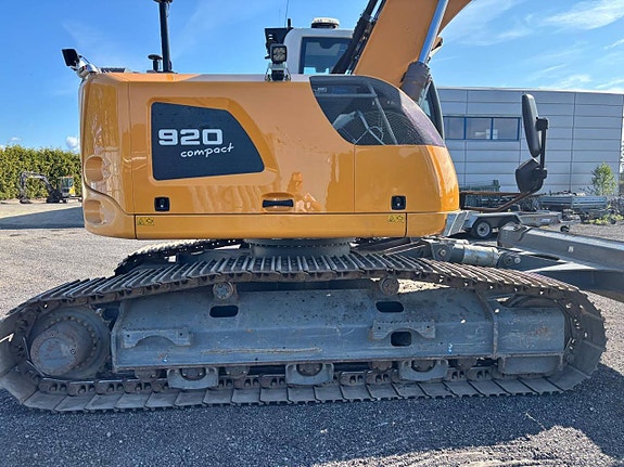 Liebherr R920 Compact 2250 timmar Makin 3D 8 of 12