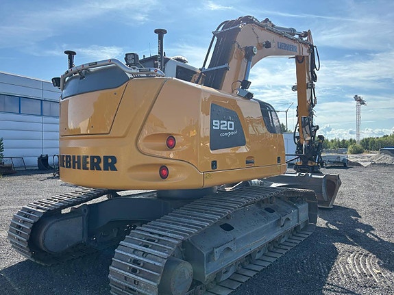 Liebherr R920 Compact 2250 timmar Makin 3D 6 of 12