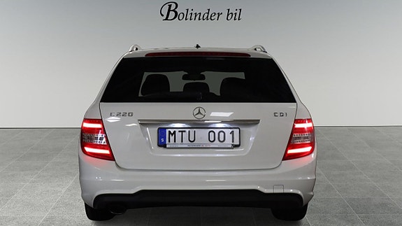 Mercedes-Benz C220 5 of 27