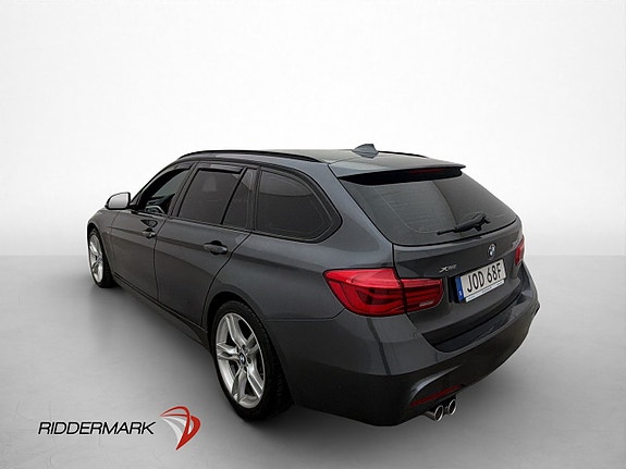 BMW 320i 5 of 30