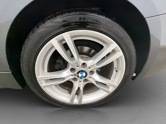 BMW 320i 30 of 30