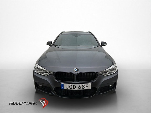 BMW 320i 2 of 30