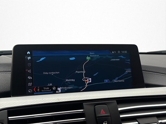 BMW 320i 19 of 30
