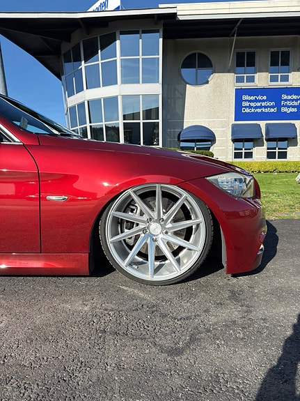 BMW 330d 11 of 13
