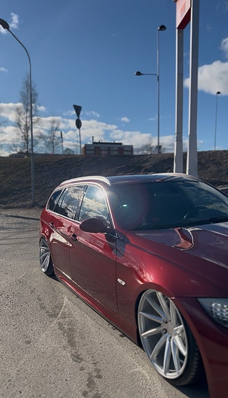 BMW 330d 7 of 13