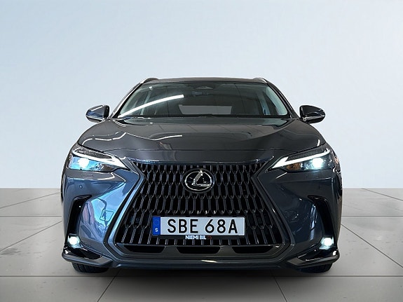 Lexus NX450h+ 2 of 19