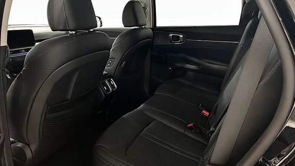 Kia Sorento 9 of 12