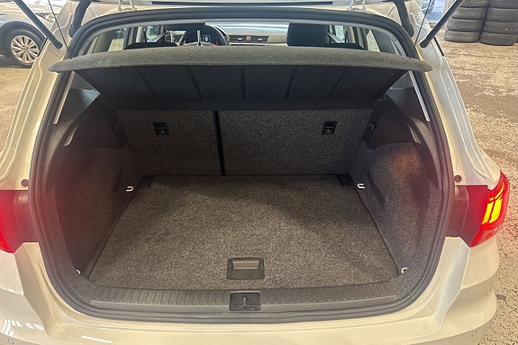 Seat Arona 14 of 22