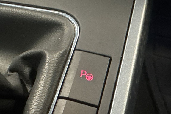 Seat Arona 18 of 22