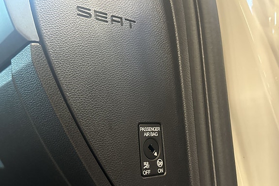 Seat Arona 20 of 22