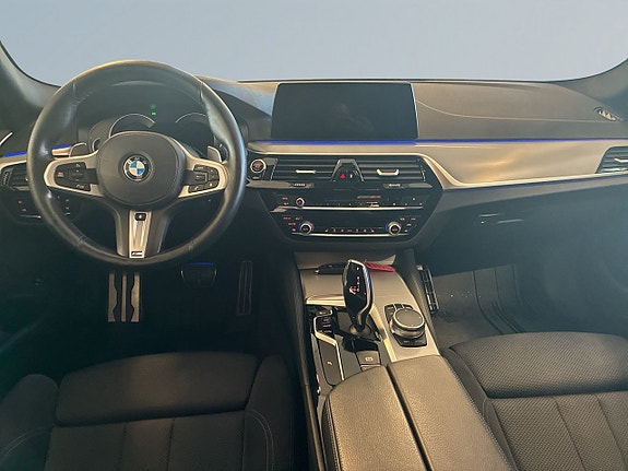 BMW 530i 8 of 19