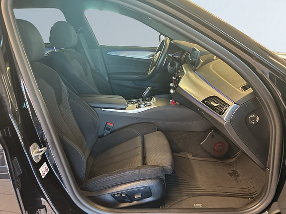 BMW 530i 10 of 19