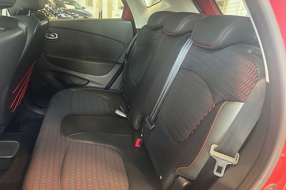 Renault Captur 12 of 19