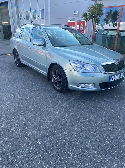 Skoda Octavia 3 of 9