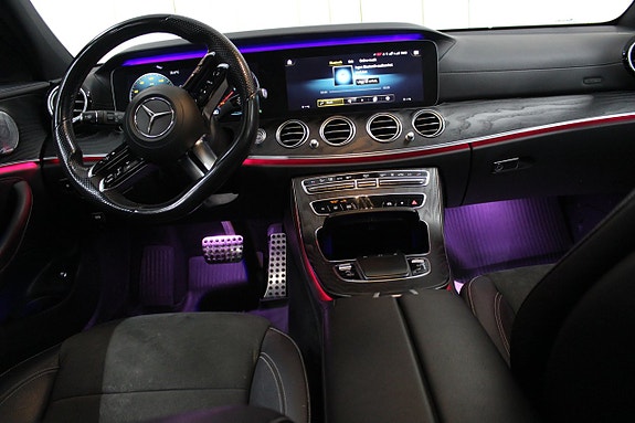 Mercedes-Benz E300 16 of 27
