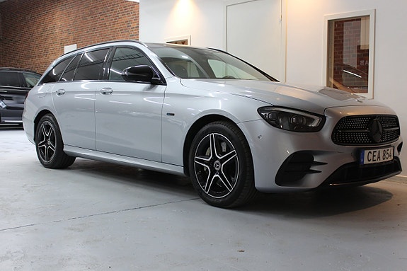 Mercedes-Benz E300 6 of 27