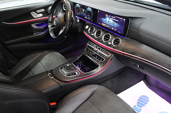 Mercedes-Benz E300 14 of 27