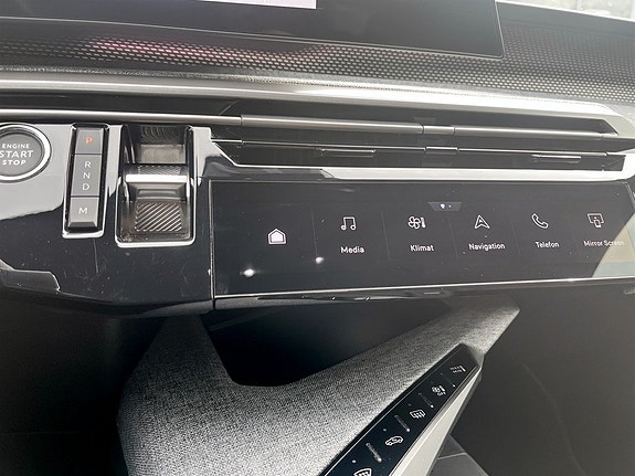 Peugeot 5008 10 of 15