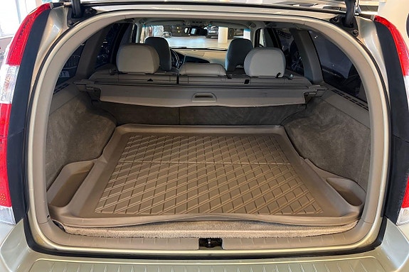 Volvo V70 16 of 22