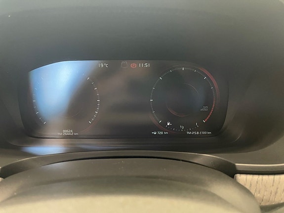 Volvo V90 Cross Country 12 of 26