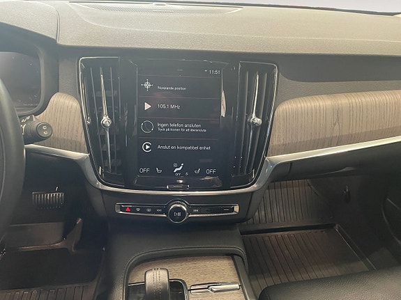 Volvo V90 Cross Country 11 of 26