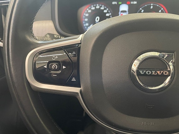 Volvo V90 Cross Country 24 of 26