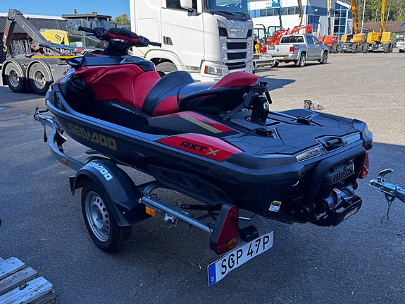 Sea Doo RXT 300 X-rs 3 of 4