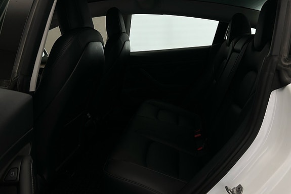 Tesla Model 3 12 of 24