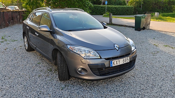 Renault Megane III 2 of 10