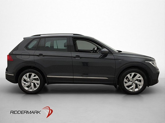 Volkswagen Tiguan 9 of 30