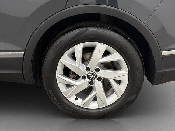 Volkswagen Tiguan 28 of 30