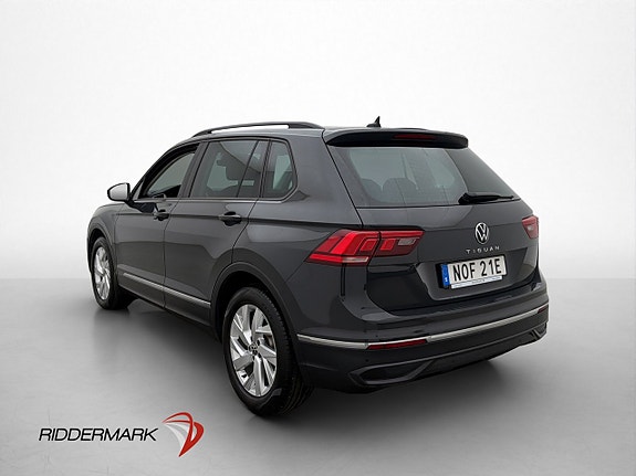 Volkswagen Tiguan 5 of 30