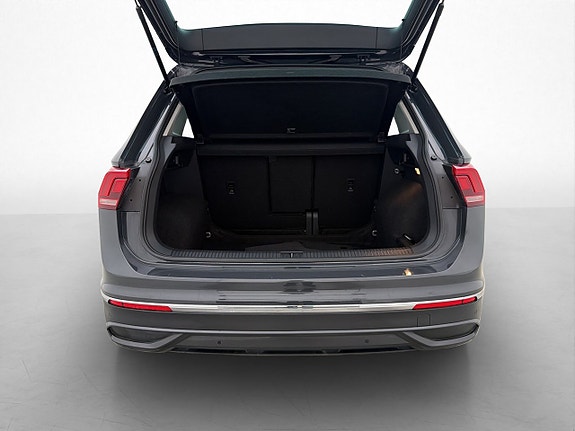 Volkswagen Tiguan 10 of 30