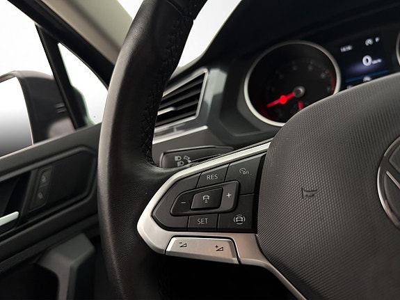 Volkswagen Tiguan 13 of 30