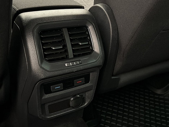 Volkswagen Tiguan 18 of 30