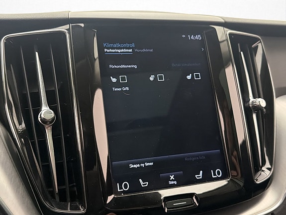 Volvo XC60 23 of 30