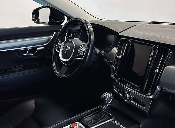 Volvo V90 10 of 12