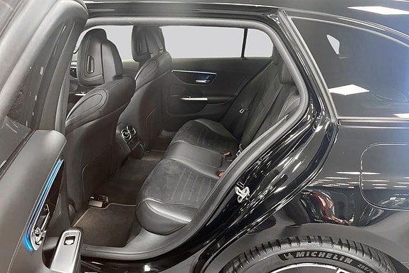 Mercedes-Benz C300 d 9 of 15