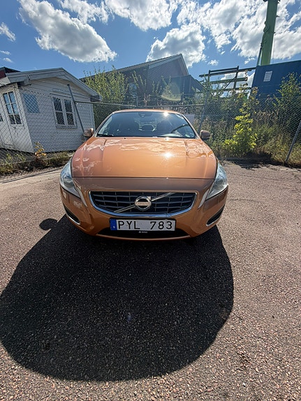Volvo S60 7 of 20