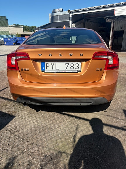 Volvo S60 5 of 20