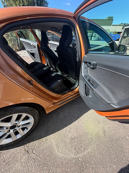 Volvo S60 18 of 20