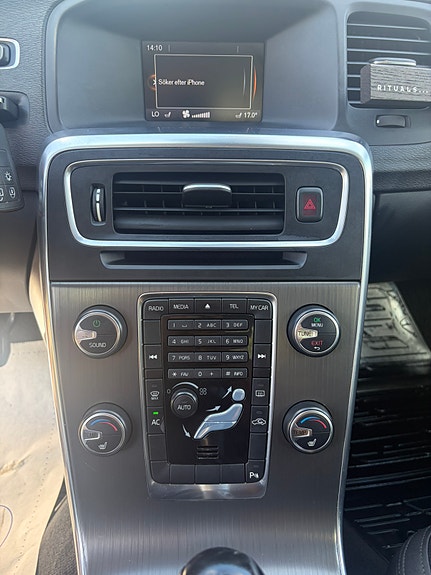 Volvo S60 12 of 20