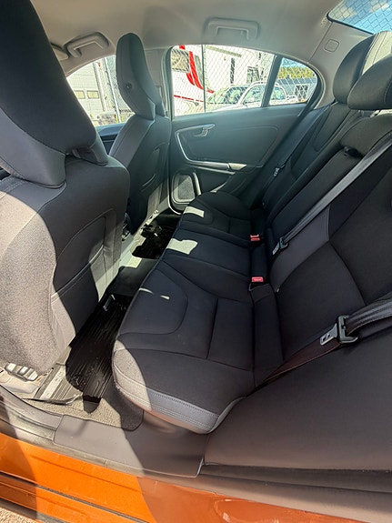 Volvo S60 15 of 20